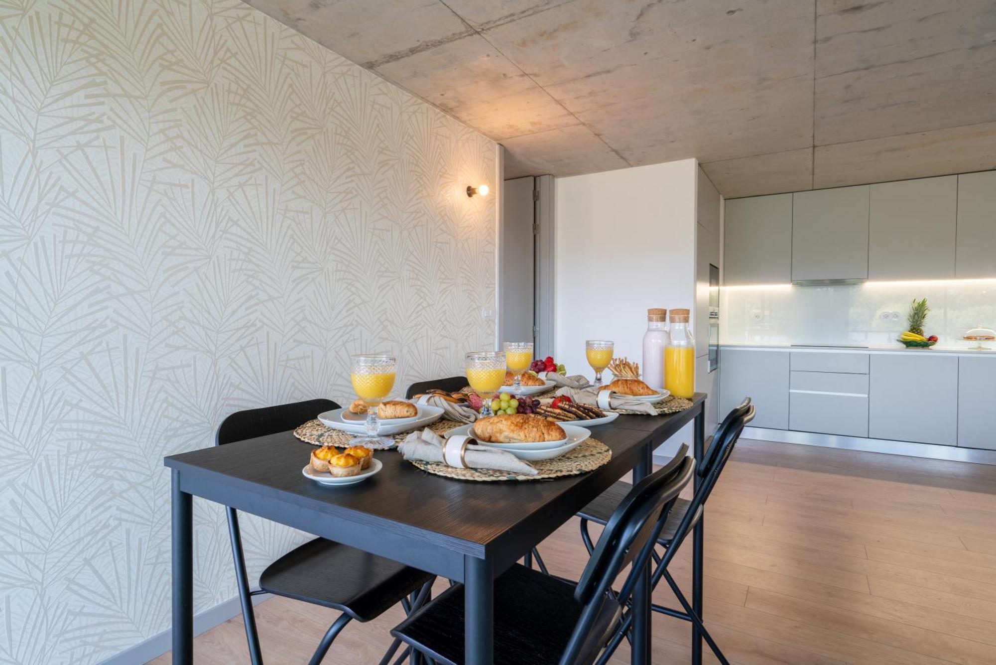 Host Wise - Luxurious Impressive Apartment - Balcony And Pool Віла-Нова-де-Гая Номер фото