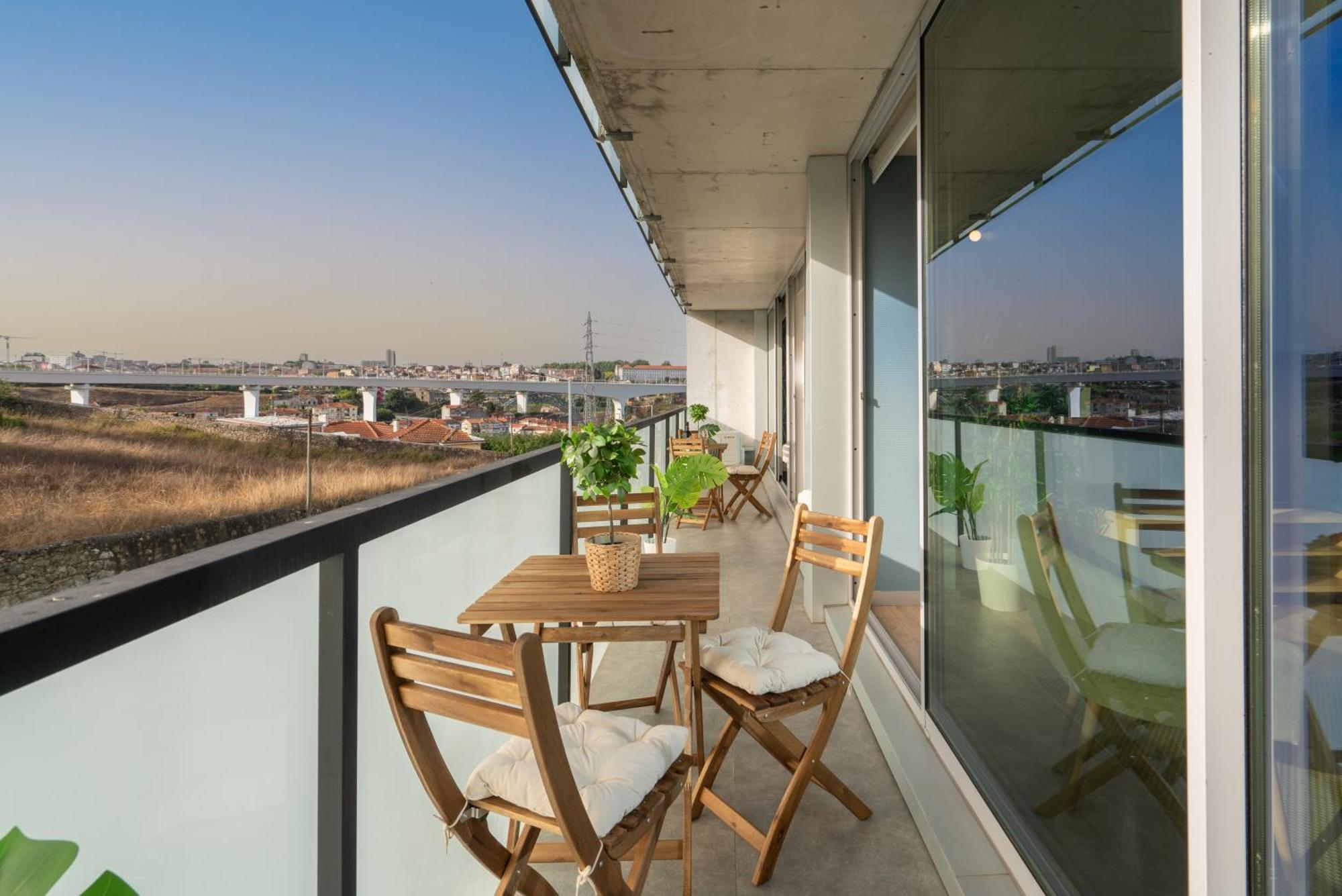 Host Wise - Luxurious Impressive Apartment - Balcony And Pool Віла-Нова-де-Гая Номер фото